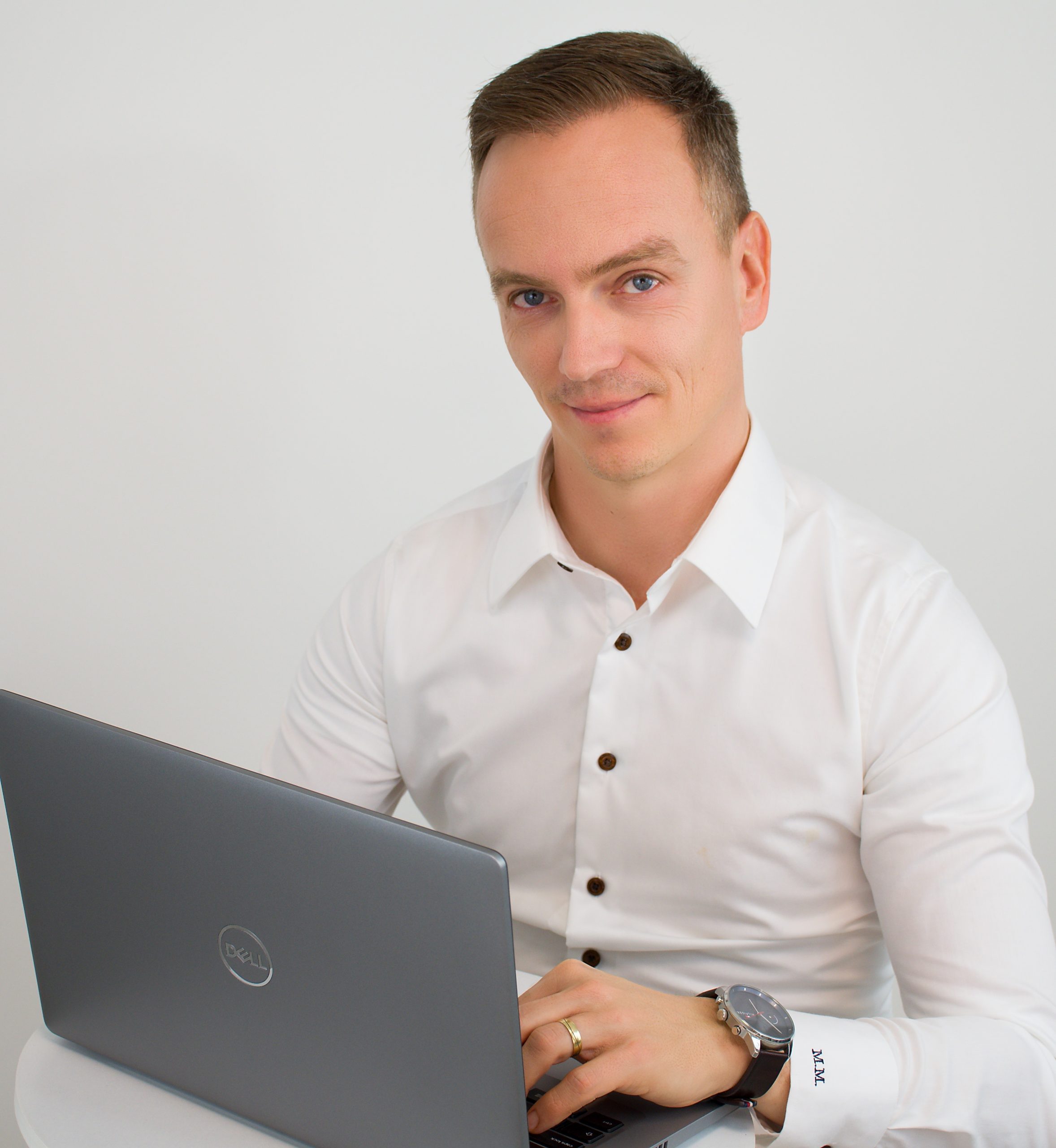 profilovkavbielomnotebook